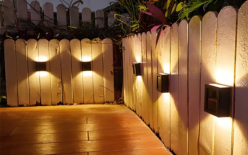Garden LED Outdoor Wall Light