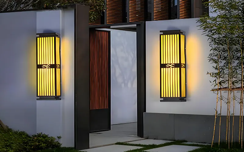 Villa outdoor wall light